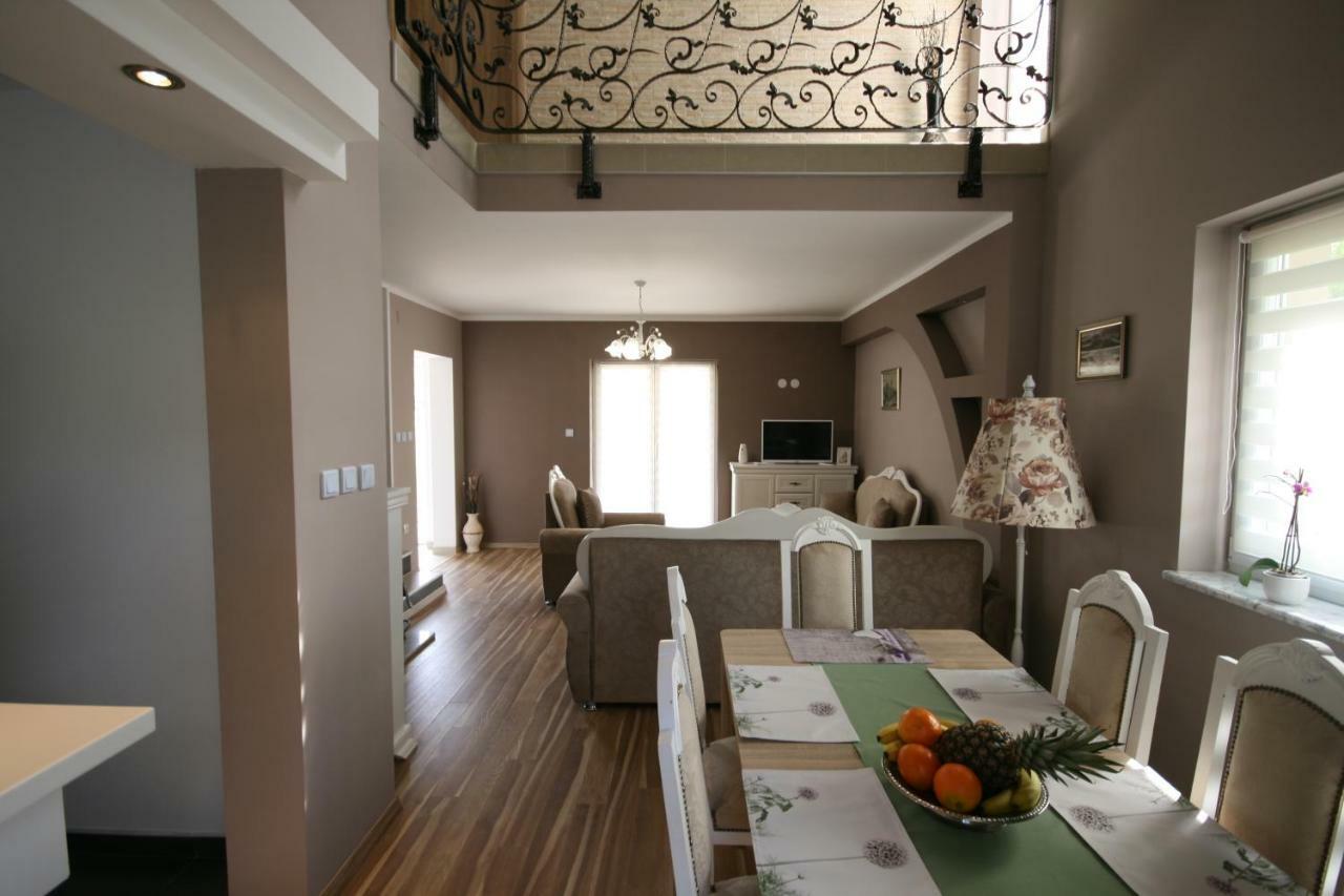 Holiday House Leona Otočac Dış mekan fotoğraf