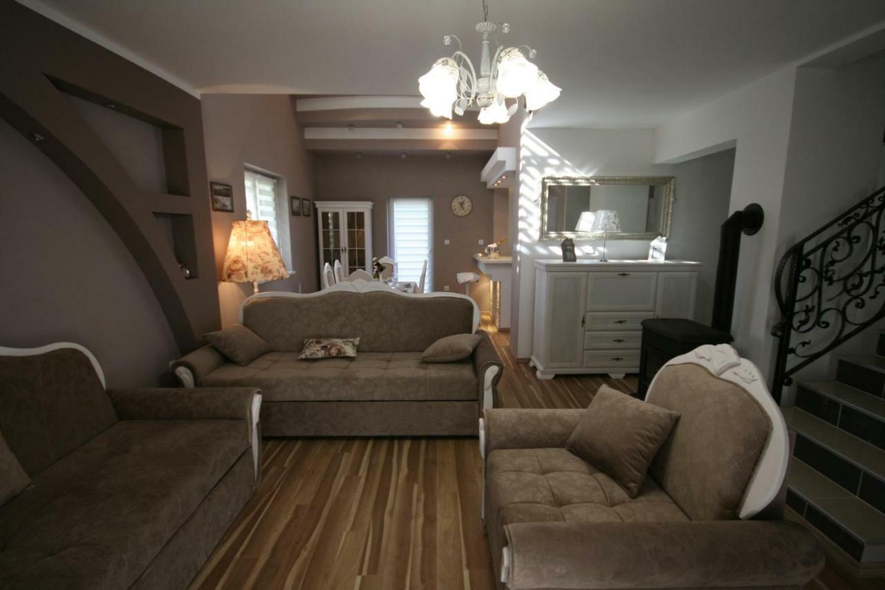 Holiday House Leona Otočac Dış mekan fotoğraf