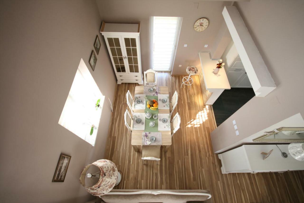 Holiday House Leona Otočac Dış mekan fotoğraf