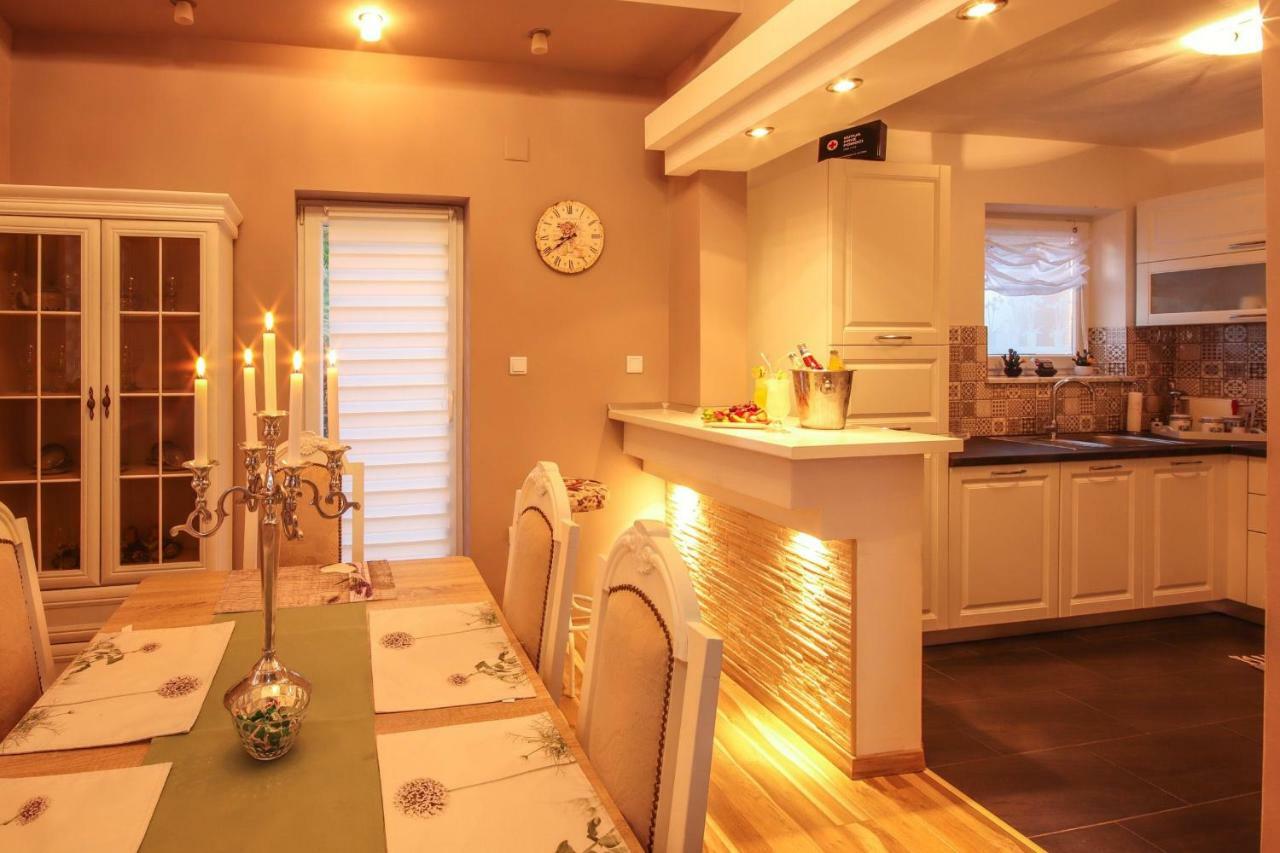 Holiday House Leona Otočac Dış mekan fotoğraf