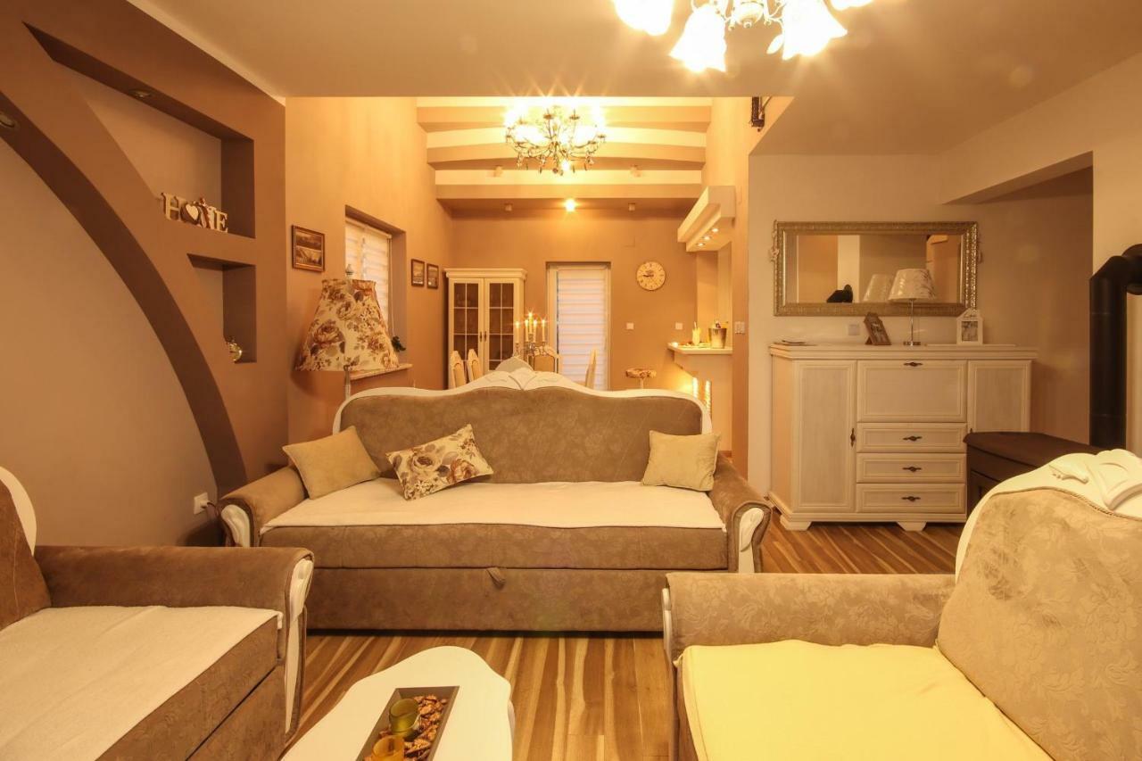 Holiday House Leona Otočac Dış mekan fotoğraf